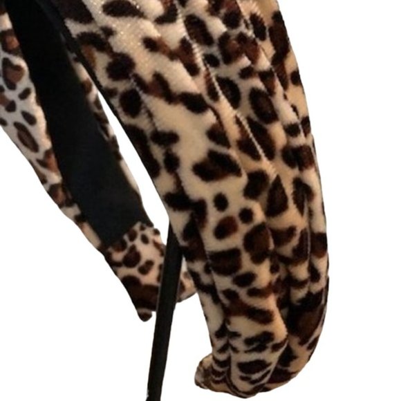 Velveteen Leopard Print Headband - Picture 6 of 6